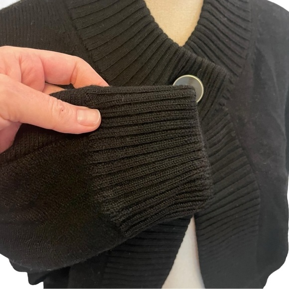 Banana Republic 100% Merino Wool Cardigan with Dolman Sleeves in Black - Picture 7 of 12